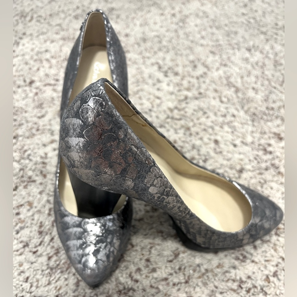 Calvin Klein Kendall Metallic Pewter Platform Heel, Size 9